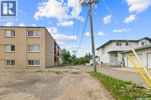 21 2620 5Th Avenue N, Regina, SK - Outdoor