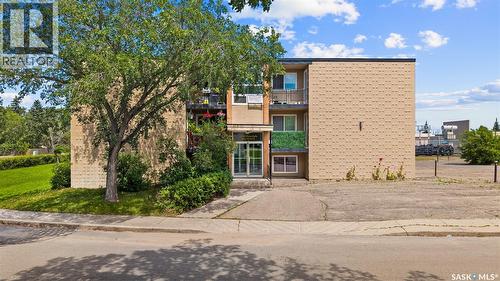 21 2620 5Th Avenue N, Regina, SK - Outdoor