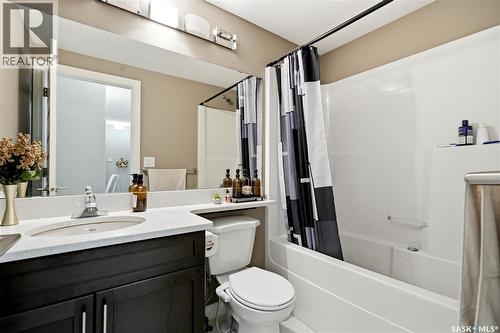 210 423 Nelson Road, Saskatoon, SK - Indoor Photo Showing Bathroom