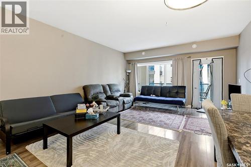 210 423 Nelson Road, Saskatoon, SK - Indoor Photo Showing Living Room