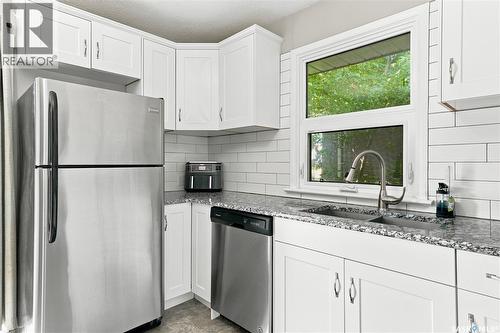 1116 Ewart Avenue, Saskatoon, SK - Indoor Photo Showing Kitchen