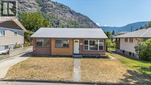 706 Hermia Crescent  Trail, BC V1R 1B4