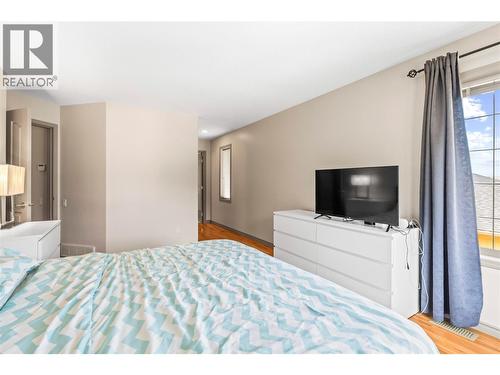 2068 Hunter Crescent, Armstrong, BC - Indoor Photo Showing Bedroom