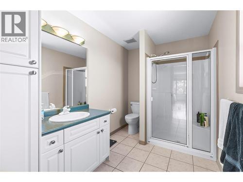 2068 Hunter Crescent, Armstrong, BC - Indoor Photo Showing Bathroom