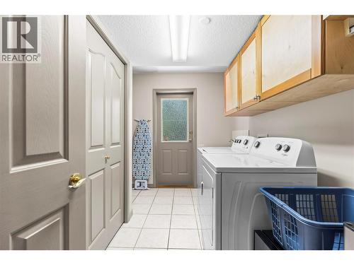 2068 Hunter Crescent, Armstrong, BC - Indoor Photo Showing Laundry Room