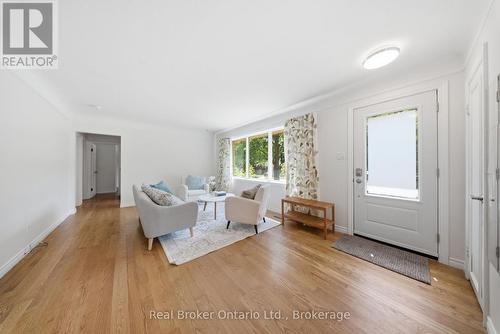80 Jackson Avenue, Kitchener, ON - Indoor