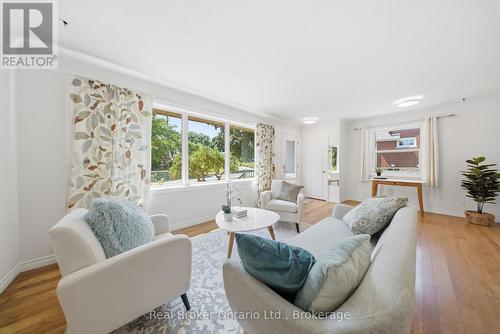 80 Jackson Avenue, Kitchener, ON - Indoor Photo Showing Living Room