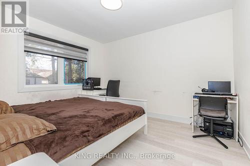 40 Granton Street, Hamilton, ON - Indoor Photo Showing Bedroom