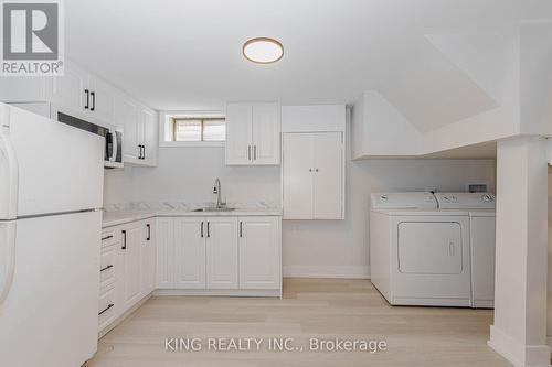 40 Granton Street, Hamilton, ON - Indoor Photo Showing Laundry Room