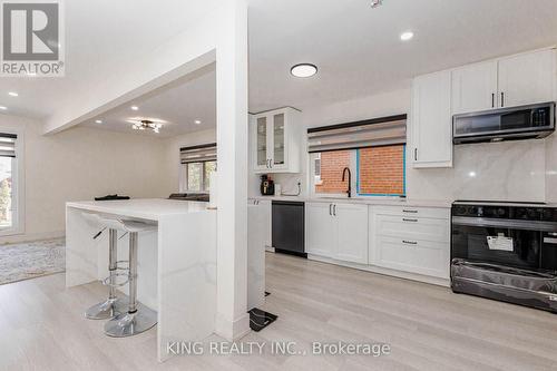 40 Granton Street, Hamilton, ON - Indoor Photo Showing Kitchen