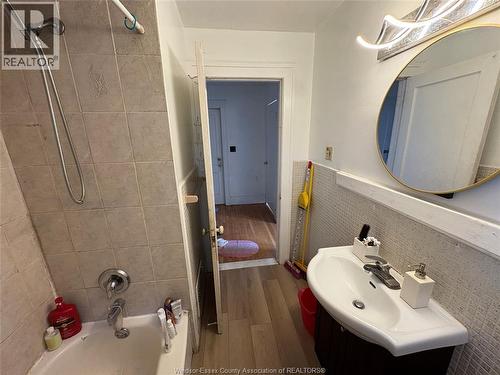 3046 Alexander Unit# Upper, Windsor, ON 