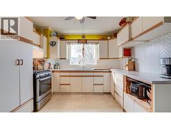 Upper kitchen - 