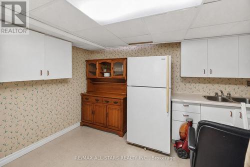 68 Patterson Crescent, Ajax, ON - Indoor