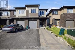 517 DRESSAGE AVENUE  Ottawa, ON K2V 0C8