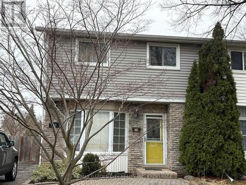 29 ST. HILDA'S COURT  St. Catharines (Haig), ON L2R 7H1