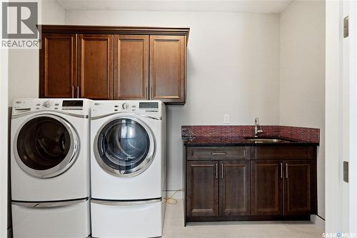 138 Flegel Court, Saskatoon, SK - Indoor Photo Showing Laundry Room