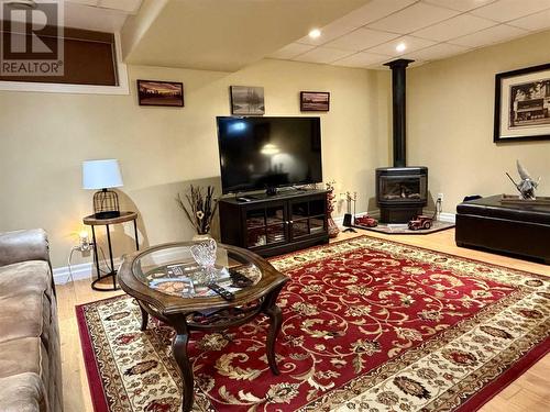 30 Colwill Dr, Elliot Lake, ON - Indoor With Fireplace