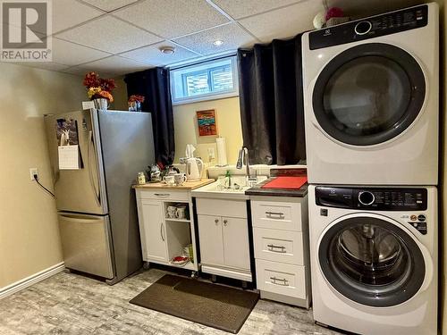 30 Colwill Dr, Elliot Lake, ON - Indoor Photo Showing Laundry Room