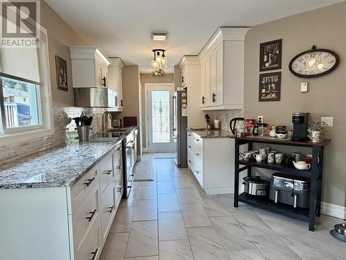 30 Colwill Dr, Elliot Lake, ON - Indoor Photo Showing Kitchen