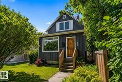 11328 65 ST NW  Edmonton, AB T5W 4K6