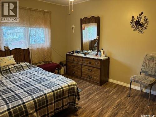 1009 Main Street, Canora, SK - Indoor Photo Showing Bedroom