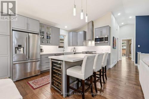 715 Drury Lane, Burlington, ON - Indoor