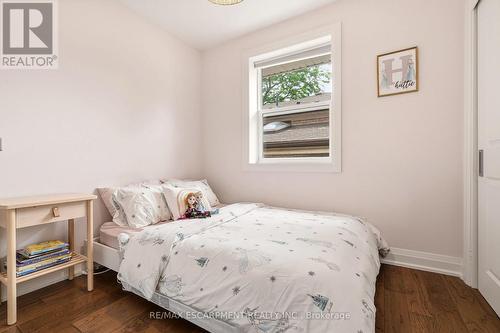 715 Drury Lane, Burlington, ON - Indoor Photo Showing Bedroom