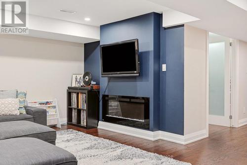 715 Drury Lane, Burlington, ON - Indoor