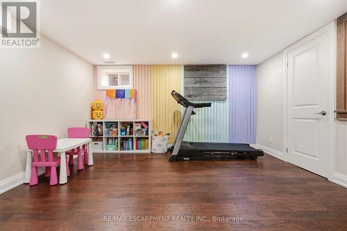 715 Drury Lane, Burlington, ON - Indoor