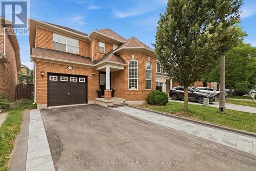 2382 FALKLAND CRESCENT  Oakville, ON L6M 4Y1
