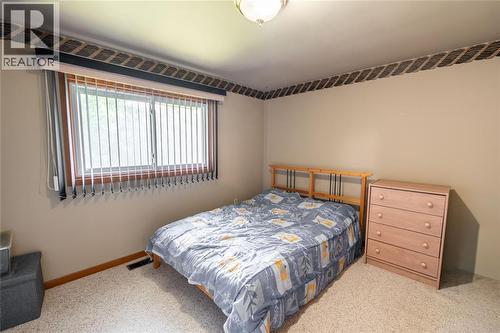 8 Parry Drive, Chatham, ON - Indoor Photo Showing Bedroom