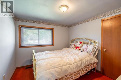 8 Parry Drive, Chatham, ON - Indoor Photo Showing Bedroom