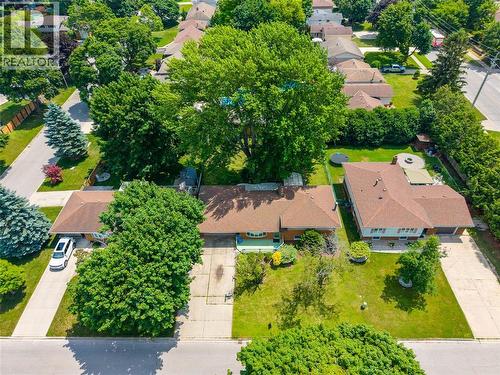 8 Parry Drive, Chatham, ON - Outdoor