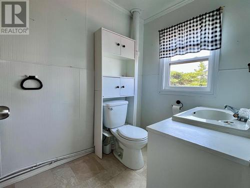 8 Brookfield Road, Fortune, NL - Indoor Photo Showing Bathroom