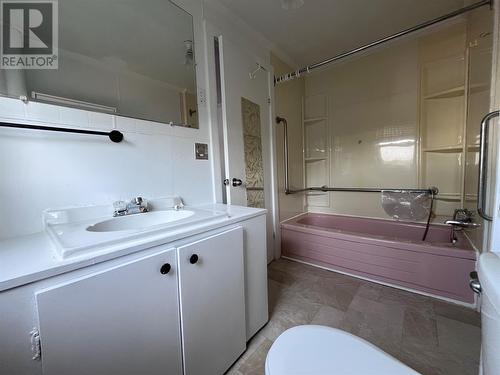8 Brookfield Road, Fortune, NL - Indoor Photo Showing Other Room