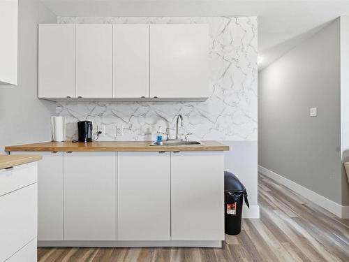 129 Executive Drive, Middle Sackville, NS - Indoor Photo Showing Kitchen