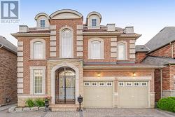 84 FRED YOUNG DRIVE Toronto, ON M3L 0A3