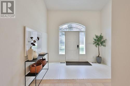 1340 Contour Drive, Mississauga, ON - Indoor Photo Showing Other Room