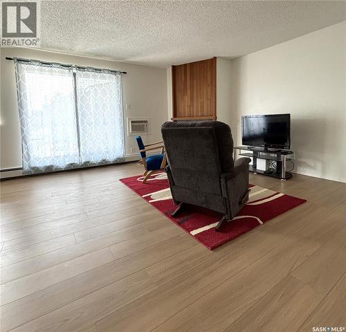 202 - 385 Kingsmere Boulevard, Saskatoon, SK 