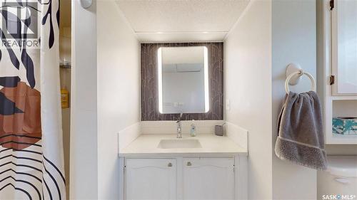 30 Rosewood Place, Regina, SK 