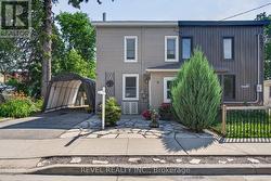 9 DAVIDSON STREET  Cambridge, ON N1S 2T8