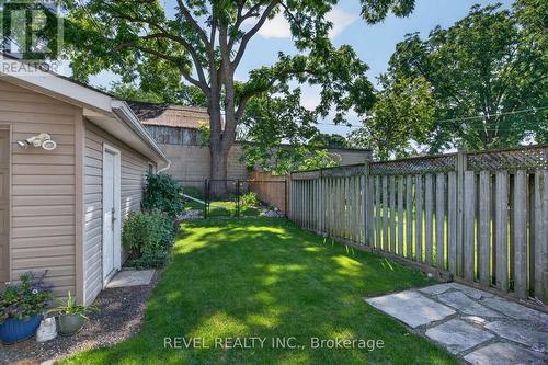 9 Davidson Street, Cambridge, ON - Outdoor