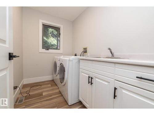 808 Hepburn Av Nw, Edmonton, AB 