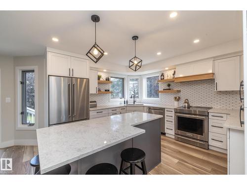 808 Hepburn Av Nw, Edmonton, AB 