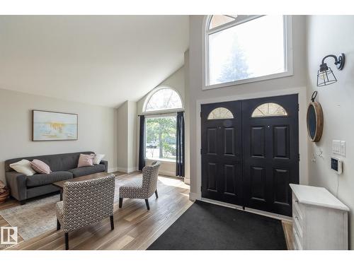 808 Hepburn Av Nw, Edmonton, AB 
