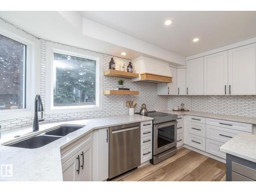 808 Hepburn Av Nw, Edmonton, AB 