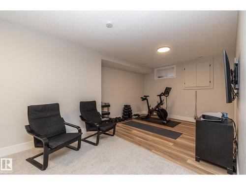 808 Hepburn Av Nw, Edmonton, AB 