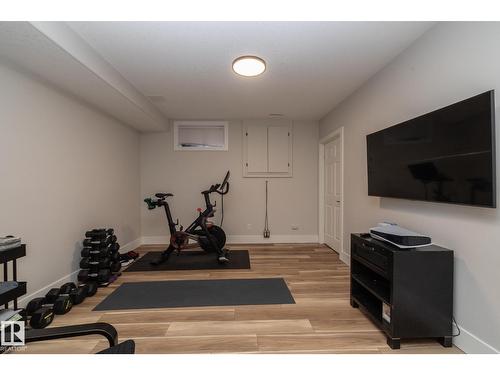 808 Hepburn Av Nw, Edmonton, AB 
