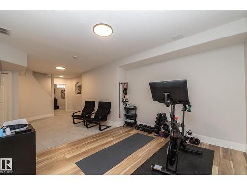 808 Hepburn Av Nw, Edmonton, AB 