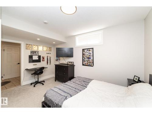 808 Hepburn Av Nw, Edmonton, AB 